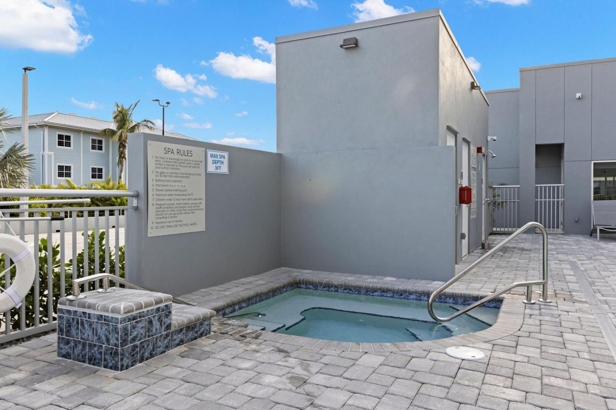 Towneplace Suites By Marriott Cape Canaveral Cocoa Beach المظهر الخارجي الصورة